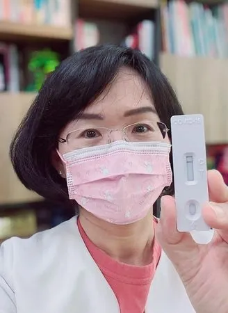 ▲▼蘇巧慧快篩陰性。（圖／翻攝蘇巧慧臉書）