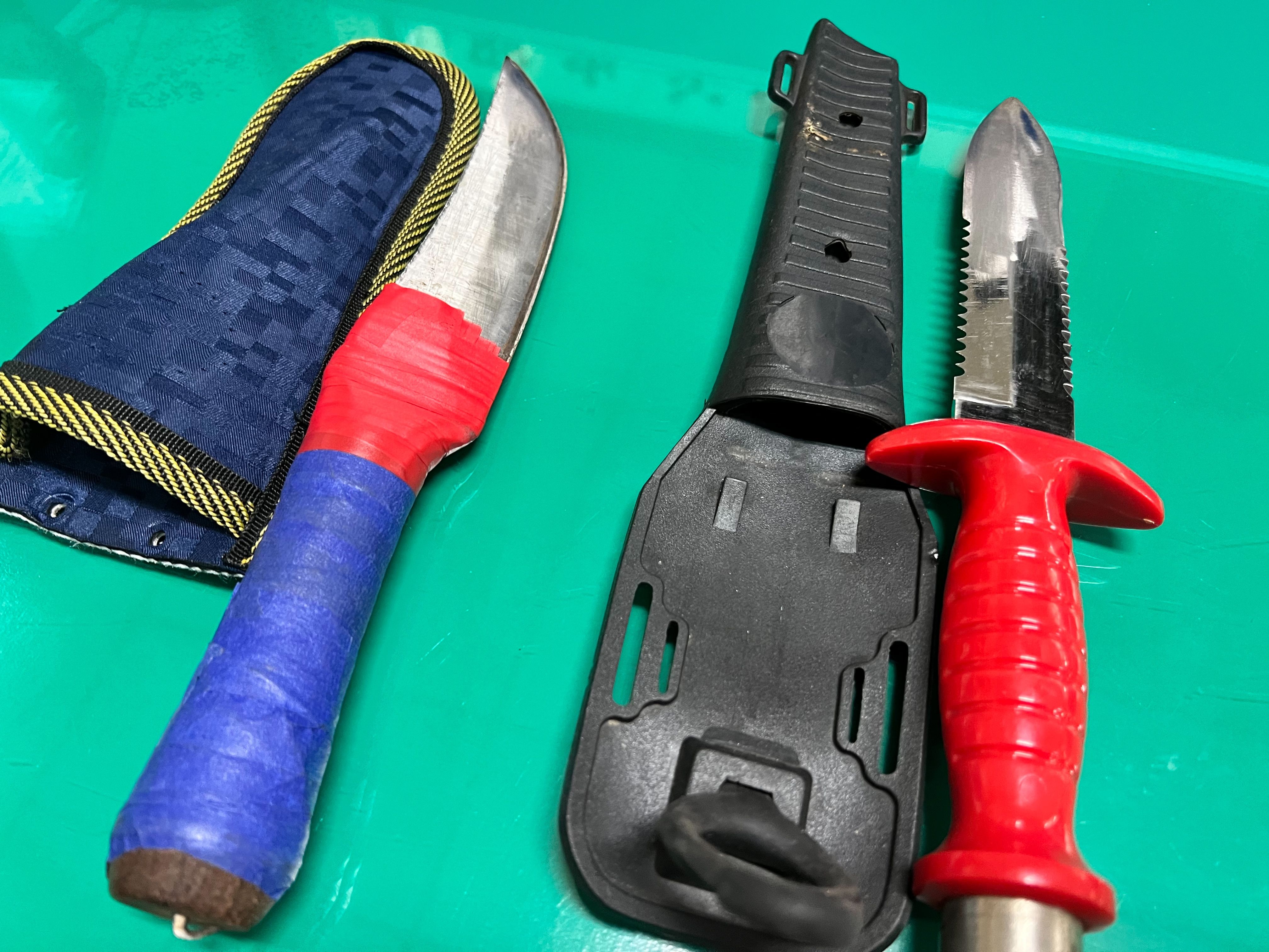 ▲▼嘉義街頭上演警匪追逐！通緝犯毀門落跑駕車撞警             。（圖／記者翁伊森翻攝）