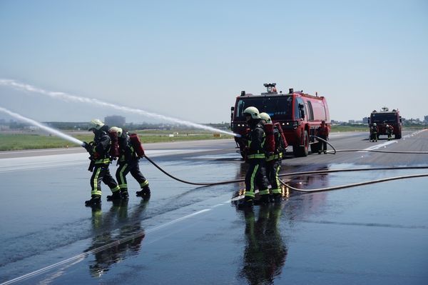 桃園機場公司111年度招募航空專業消防員　預定6月開放報名 （圖／桃園機場提供）