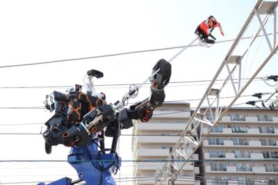 男人的浪漫！JR西日本推「軌道重型機器人」　網：鋼彈不遠了