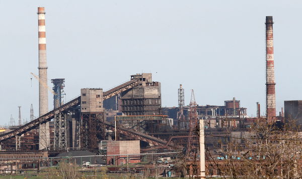 ▲▼烏克蘭南部城市馬力波（Mariupol）亞速鋼鐵廠（Azovstal）。（圖／路透）