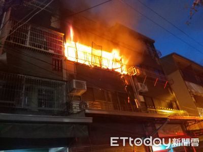 台南北區住宅火警「火光竄出陽台」　救出1受困者送醫