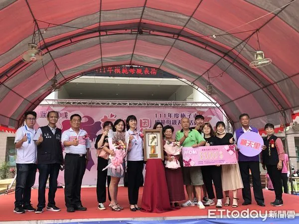 ▲▼ 朴子市公所母親節活動取消餐宴改發禮卷 。（圖／朴子市公所提供）