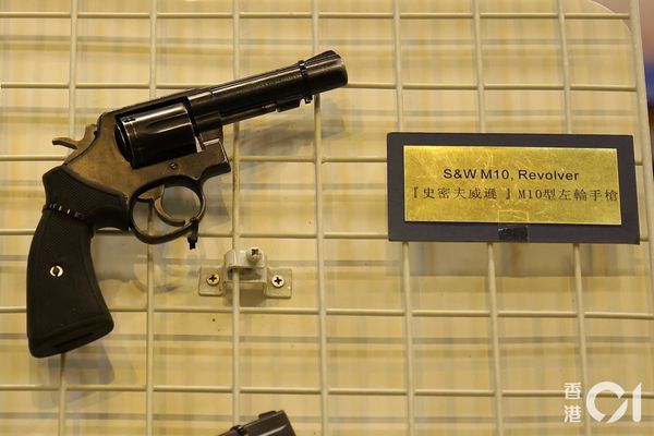▲港警使用的美製點三八左輪手槍。（圖／香港01）