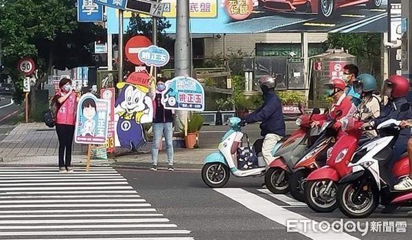 ▲國民黨台南市北、中西區市議員初選參選人姚正玉，呼籲選民超越年齡、性別、大咖助選的光環與侷限，選出最有戰力、最優質的參選人，才能有效監督市政、為民發聲。（圖／記者林悅翻攝，下同）