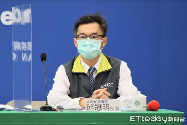 亞東醫院院長邱冠明。（圖／指揮中心提供）