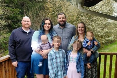 夫妻約4P暈船「告白秒變4人行」　每晚輪流睡！不知孩子生父是誰