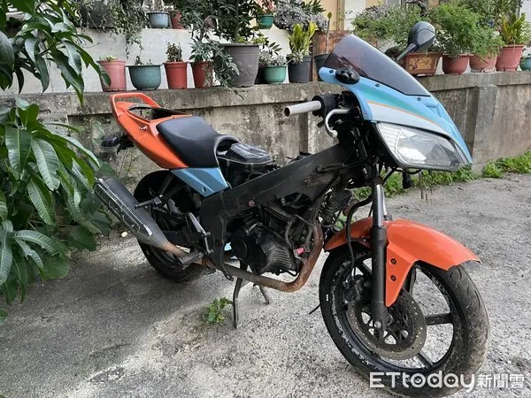 ▲順手牽「龍」全因它　絕版150仿賽「酷龍」肢解前獲救。（圖／記者黃孟珍翻攝）