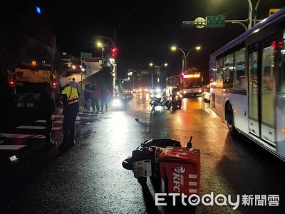 快訊／新北22歲外送員「碰撞垃圾車」　送醫後傷重不治