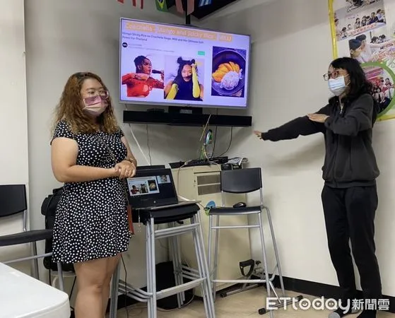 ▲▼ 移民署邀新住民夏日在「嘉」製作芒果糯米飯  。（圖／移民署提供）