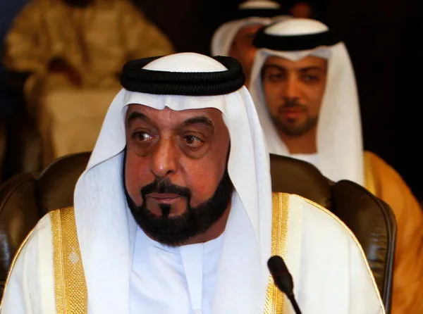 ▲▼阿聯元首哈里發（Sheikh Khalifa bin Zayed Al-Nahyan）去世，阿拉伯聯合大公國降半旗。（圖／路透）
