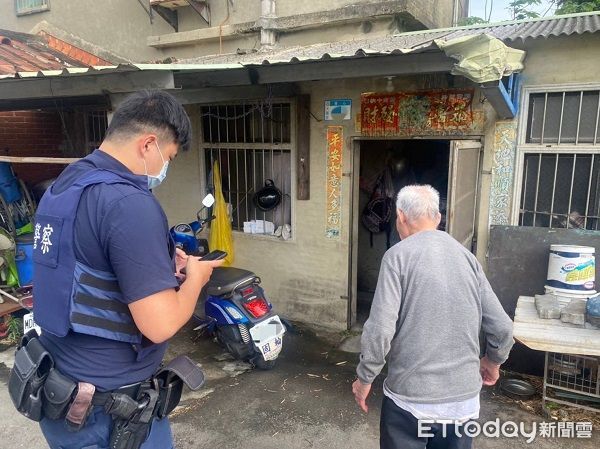 ▲▼居家檢疫女兒求助警方順利尋獲走失老父。（圖／桃園警分局提供）