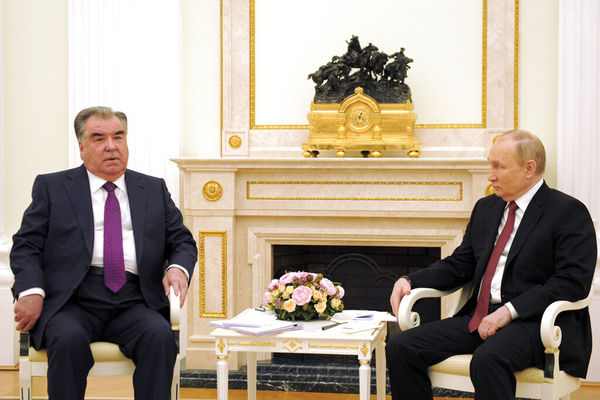 ▲▼俄羅斯總統普丁與塔吉克總統拉赫蒙（Emomali Rahmon）會面。（圖／達志影像／美聯社）