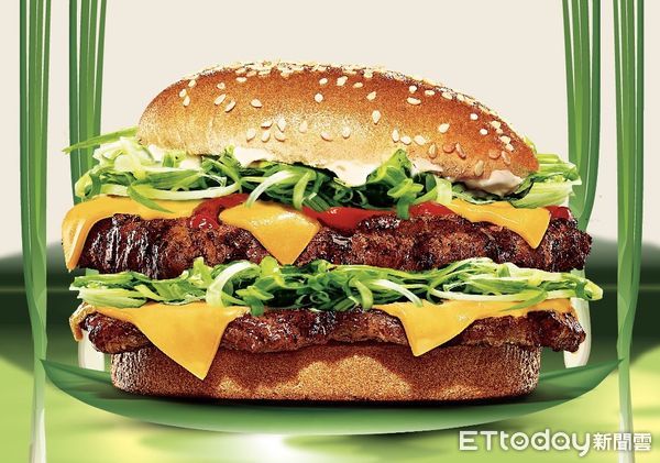 ▲▼漢堡王推端午限定吃「三星蔥牛肉堡」。（圖／業者提供）