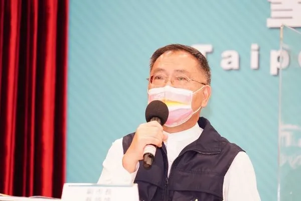 ▲▼台北市長柯文哲、副市長黃珊珊、副市長蔡炳坤20日召開防疫記者會。（圖／台北市政府提供）