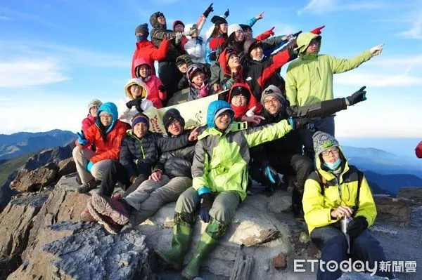 ▲玉山在端午連假攻頂人氣暴漲。（圖／玉山國家公園管理處提供）