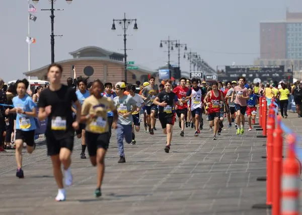 ▲▼美國紐約RBC布魯克林半馬賽事21日登場。（圖／翻攝自臉書／RBC Brooklyn Half）