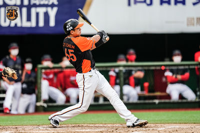 陳重羽、陳重廷兄弟聯手攻大局　布雷克本季首勝到手