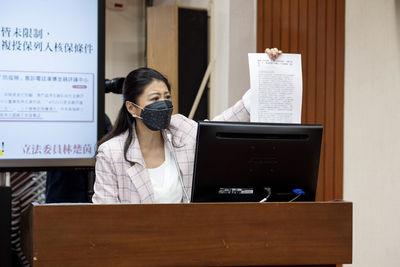 林楚茵曝司法判例勸侯友宜 無法提供恩恩爸通聯「沒正當性」