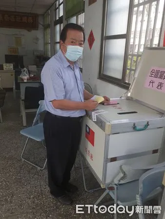 ▲▼六腳鄉長陳川崎順利當選主委 。（圖／民進黨嘉義縣黨部提供）