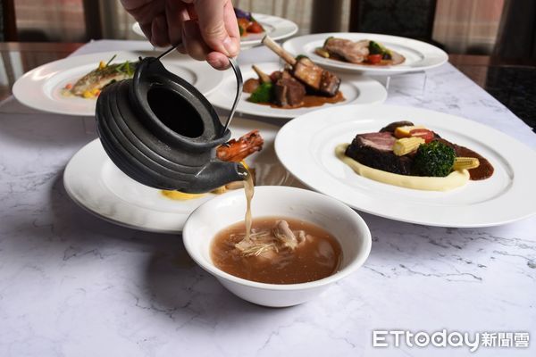 ▲圓山大飯店松鶴餐廳即日起到6月30日止推出「安心用餐計畫」。（圖／圓山大飯店提供）