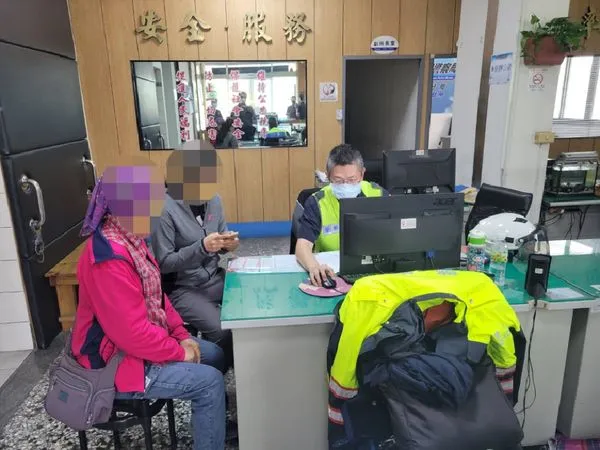 ▲▼台中1名未婚宅女，在網路上認識男網友，深信對方會讓自己「過美好生活」，差點匯出1萬元。（圖／警方提供，下同）