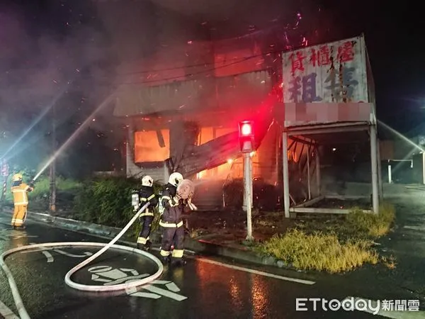 ▲▼林園樣品屋火警             。（圖／記者陳宏瑞攝）