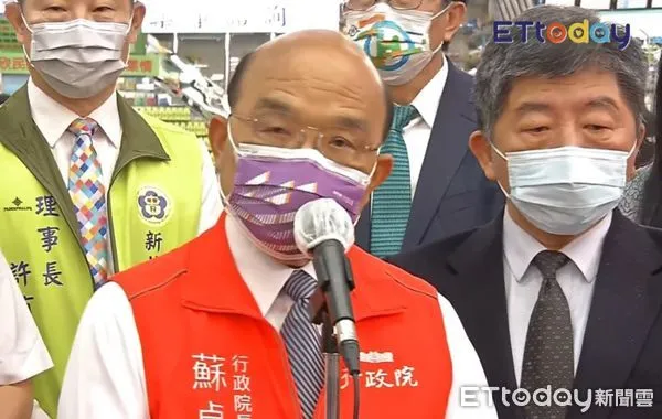 ▲▼行政院長蘇貞昌以及衛福部長陳時中視察社區藥局防疫工作實務流程整體規劃。（圖／翻攝ETtoday筋斗雲直播）