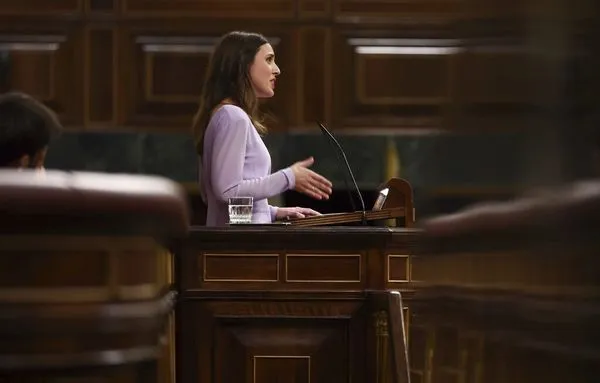 ▲▼西班牙平等部長蒙特羅（Irene Montero）表示，新法被通過，西班牙將成為一個對所有女性更自由、更安全的國家。（圖／達志影像／美聯社）