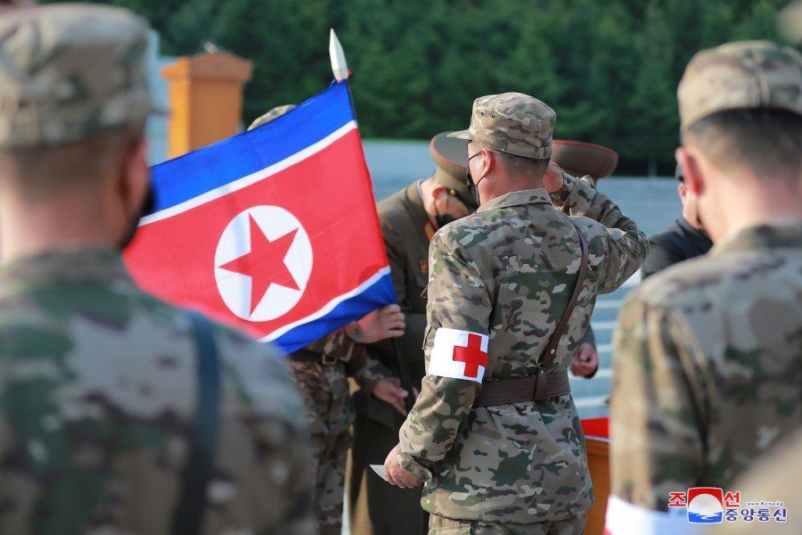 ▲▼北韓指示軍醫配合協助藥局分配醫療藥物。（圖／達志影像）