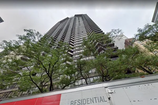 ▲▼曼哈頓高級社區「100聯合國廣場」（100 United Nations Plaza）。（圖／翻攝Google Maps）