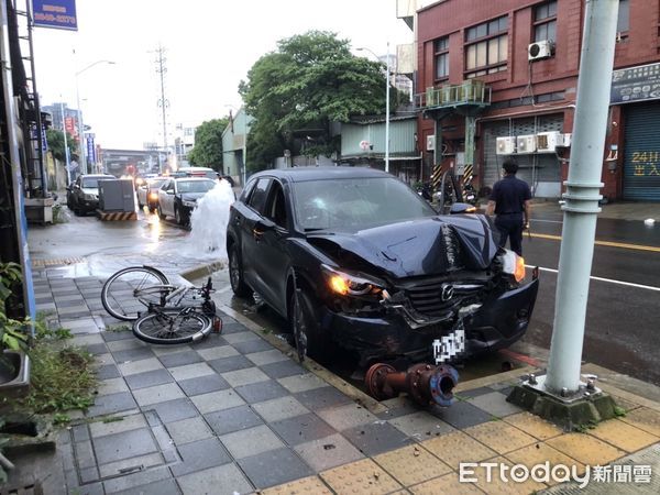 ▲▼蘆洲車禍。（圖／記者陳雕文翻攝）