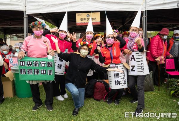 ▲▼饒慶鈴針對專屬老、弱、婦、幼各項福利，以及提升台東整體醫療環境獲民眾肯定。（圖／台東縣政府提供，下同）