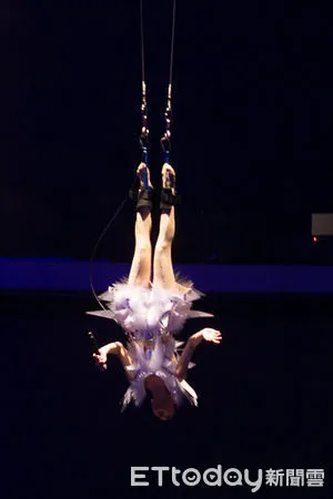 ▲楊丞琳2013年《為愛啟丞演唱會》曾表演多項特技。（圖／資料照／記者徐文彬攝）