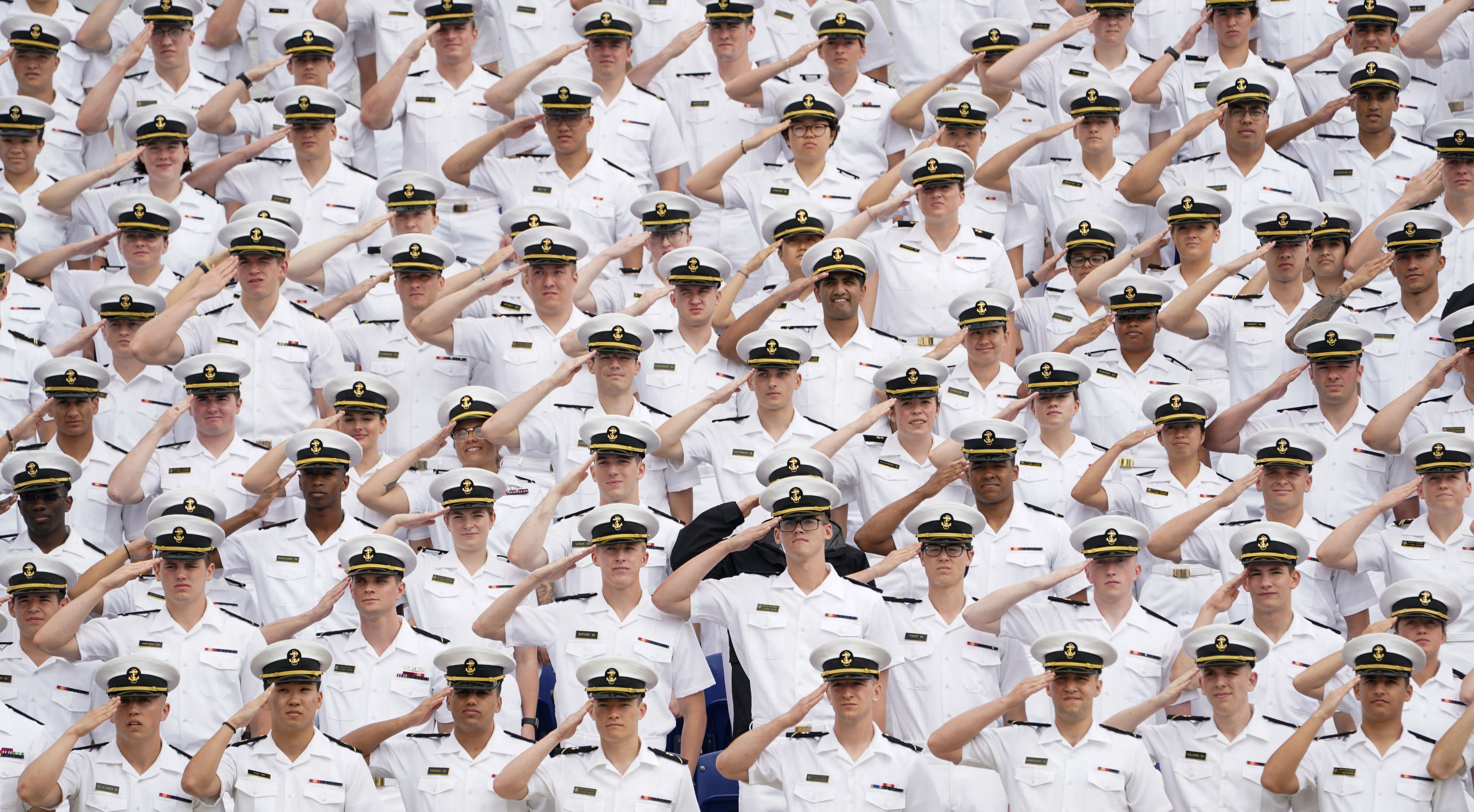 ▲▼美國總統拜登27日出席於馬里蘭州安納波利斯舉行的美國海軍學院畢業典禮。（圖／路透）