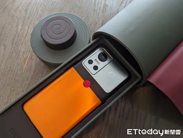 ▲realme GT Neo3火影限定版。（圖／記者陳俐穎攝）