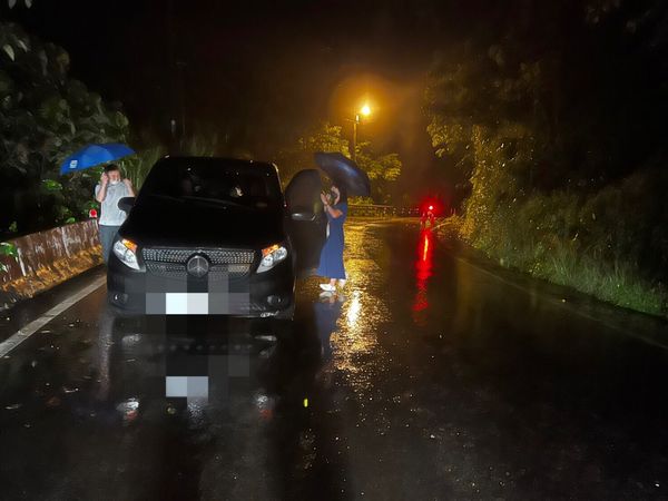 ▲▼南橫落石擊中9人座車，雲林7遊客回程開錯方向心有餘悸。（圖／記者賴文萱翻攝）