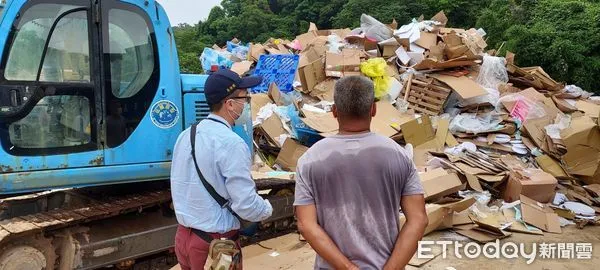 ▲▼  林口山區遭到汙染 。（圖／記者戴上容翻攝）