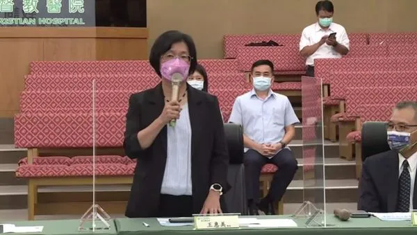 ▲▼彰化縣長王惠美陪同總統蔡英文視察彰基醫院。（圖／翻攝直播）