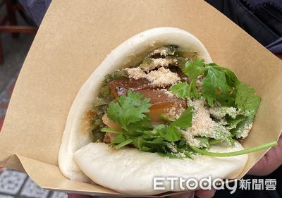 刈包第一個字不念「ㄍㄨㄚˋ」！資深菜販揭名稱由來