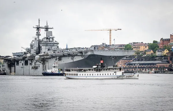 ▲▼ 美國兩棲攻擊艦「基爾沙吉號」（USS Kearsarge）。（圖／路透）