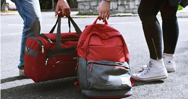 丈夫要求懷孕妻子拿行李稱「妳身體狀況良好」　她爆氣離開機場