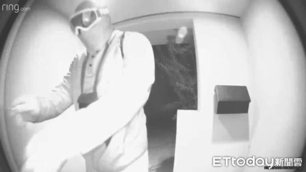 ▲涉嫌在美國舊金山豪宅區行搶女富商300萬美金的大陸裔張姓犯嫌5月30日在高雄落網。（圖／記者張君豪翻攝）