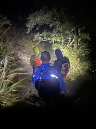 ▲▼迷路又遇大雨！22歲男女山友攀爬塔關山探勘，受困山區失溫。（圖／記者賴文萱翻攝）