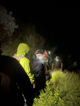 ▲▼迷路又遇大雨！22歲男女山友攀爬塔關山探勘，受困山區失溫。（圖／記者賴文萱翻攝）