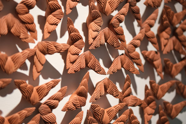 ▲▼印尼當代藝術家艾伯特&middot;約拿桑&middot;瑟提亞萬（Albert Yonathan Setyawan）首次在台灣推出個展「靈語」。（圖／安卓藝術提供）