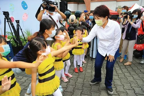 台中「托育三寶」親子館、托育資源中心、托育資源車（圖／臺中市政府新聞局提供）