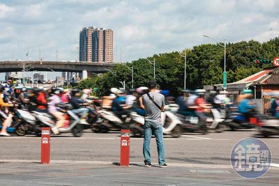 一台報廢摩托車　讓他失去25年警察工作還要坐牢