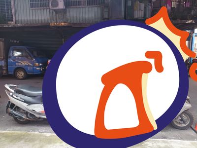 北市街頭驚現「加長型機車」!奇葩照曝光網傻眼:類靈車的概念