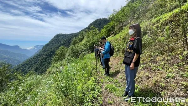 ▲▼花蓮縣政府邀請花蓮區農改場、農糧署東區分署組成勘災小組至現地勘查受災情形。（圖／花蓮縣政府提供，下同）